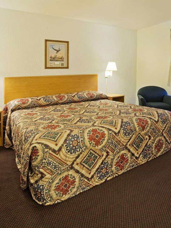 Hotel Americas Best Value Inn Grand Forks photo 2