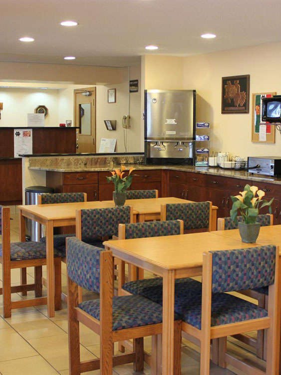 Hotel Americas Best Value Inn Grand Forks photo 5