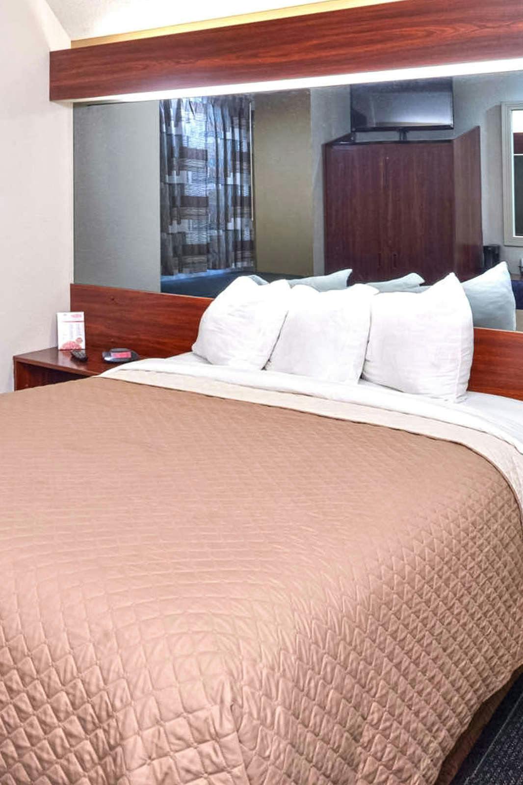 Hotel Americas Best Value Inn & Suites Maryville photo 1
