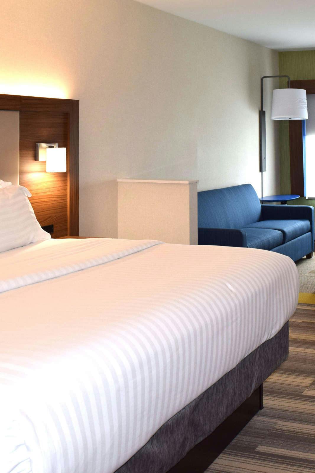 Hotel Holiday Inn Express & Suites Ithaca photo 3