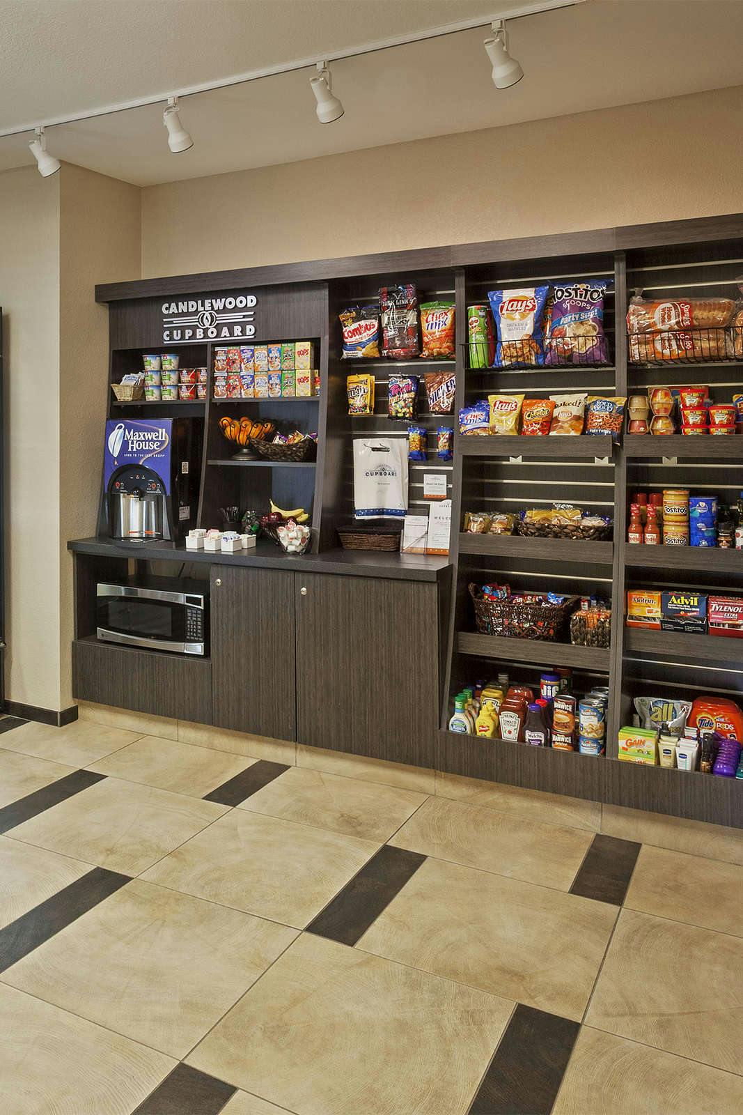 Hotel Candlewood Suites Miami Exec Airport - Kendall photo 3