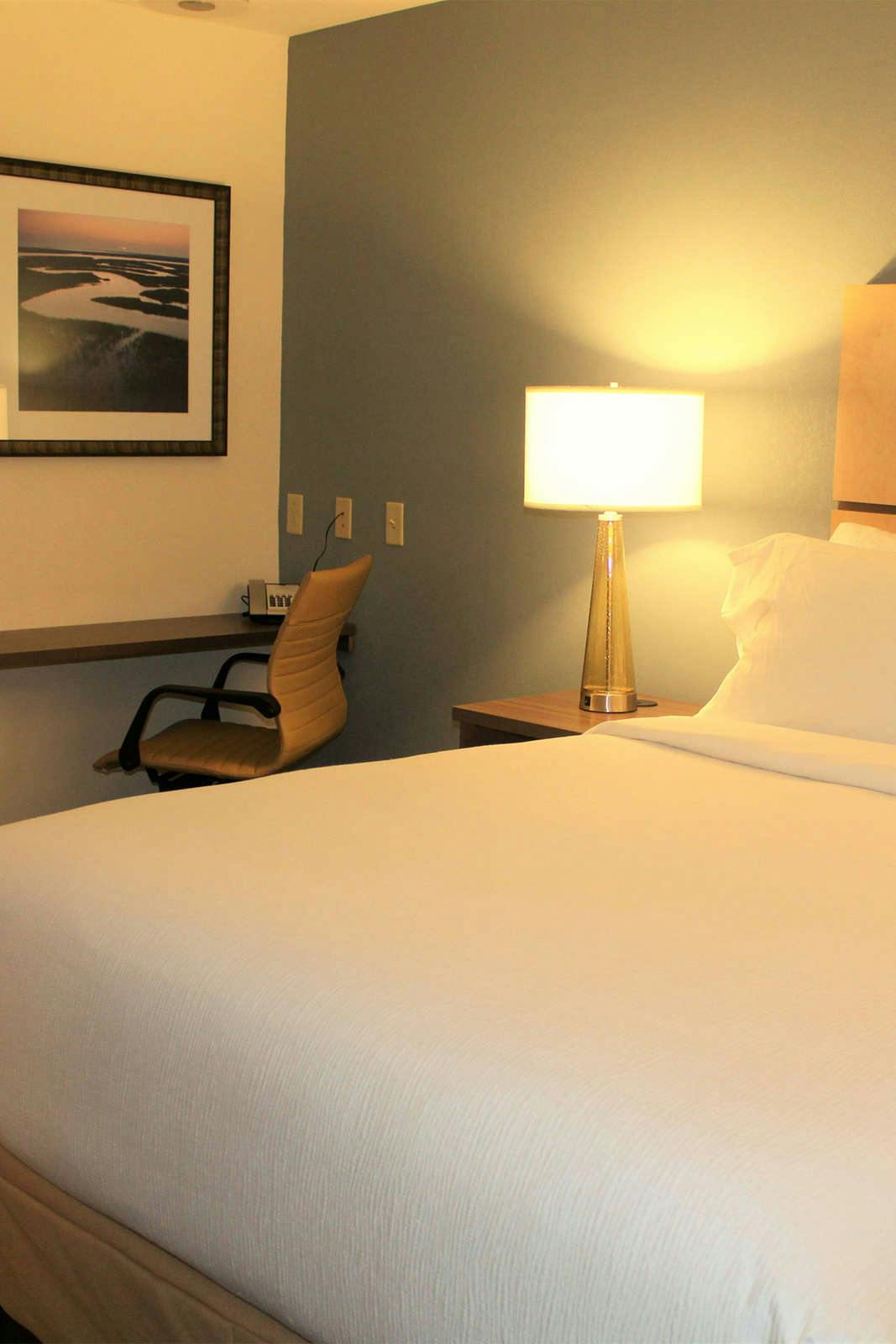 Hotel Candlewood Suites Pensacola University Area photo 4