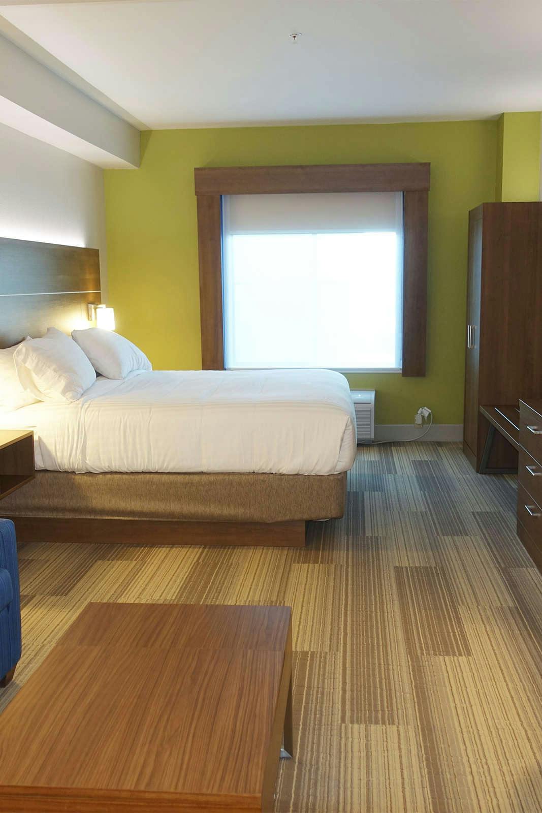 Hotel Holiday Inn Express & Suites Brentwood photo 3