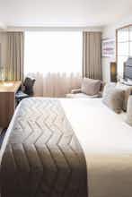 Hotel Crowne Plaza Gerrards Cross photo 2