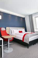 Hotel Holiday Inn Express Berlin Alexanderplatz photo 1