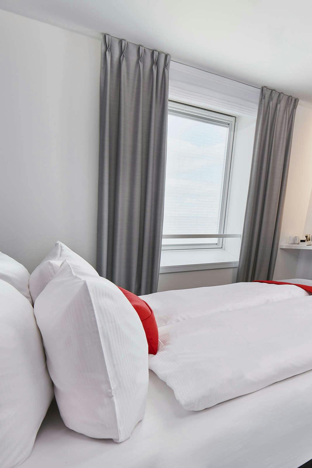 Hotel Holiday Inn Express Berlin Alexanderplatz photo 2