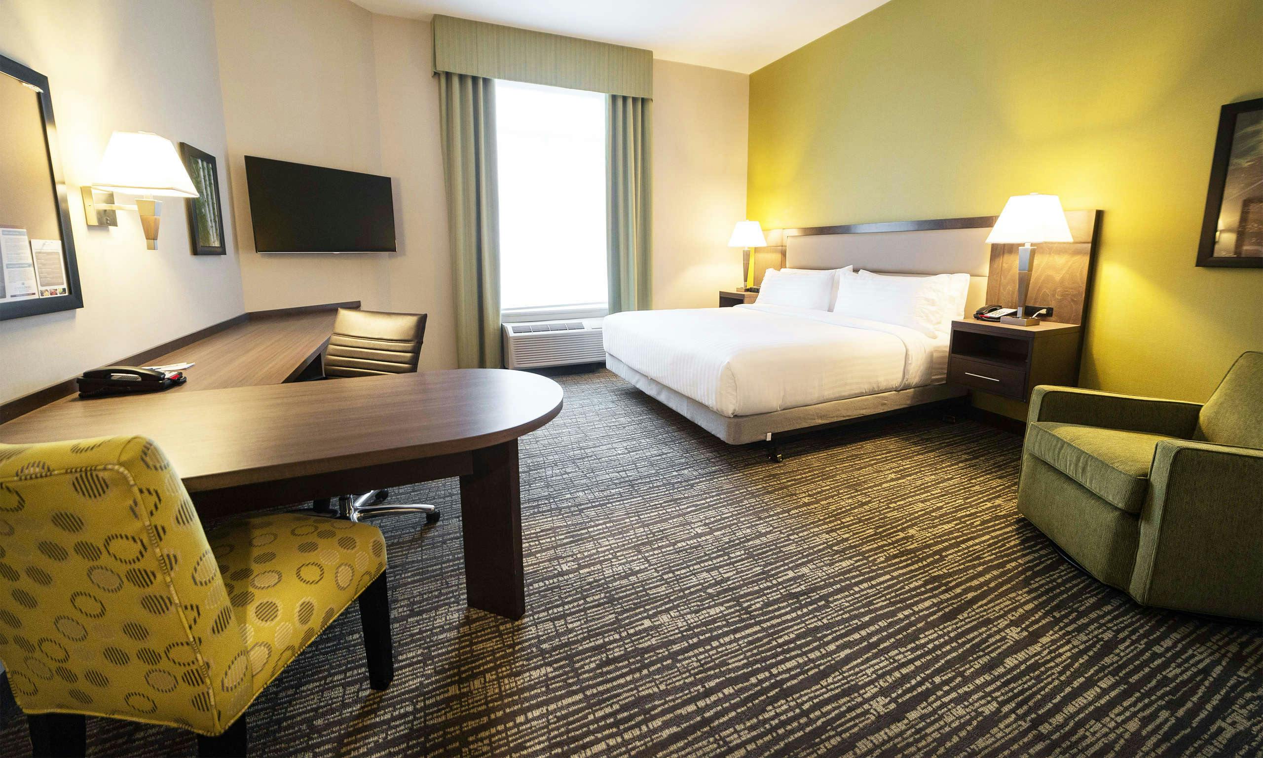 Candlewood Suites West Edmonton - Mall Area