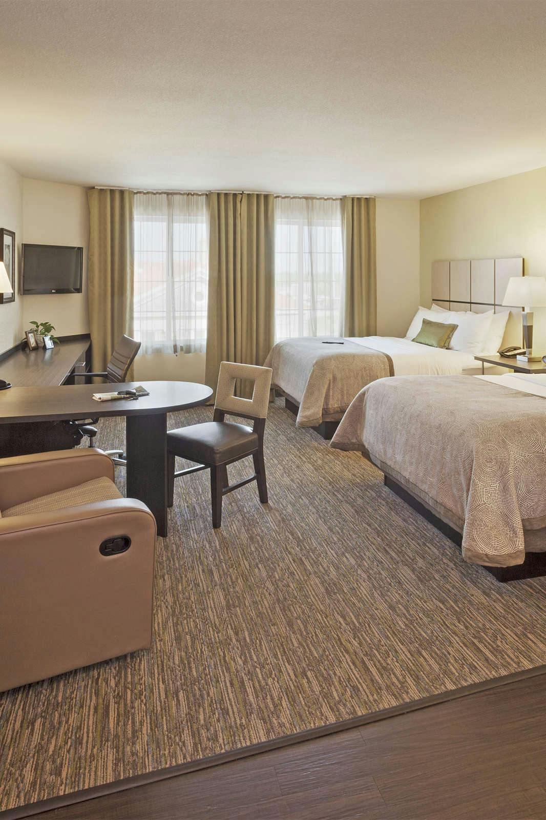 Hotel Candlewood Suites West Edmonton - Mall Area photo 1