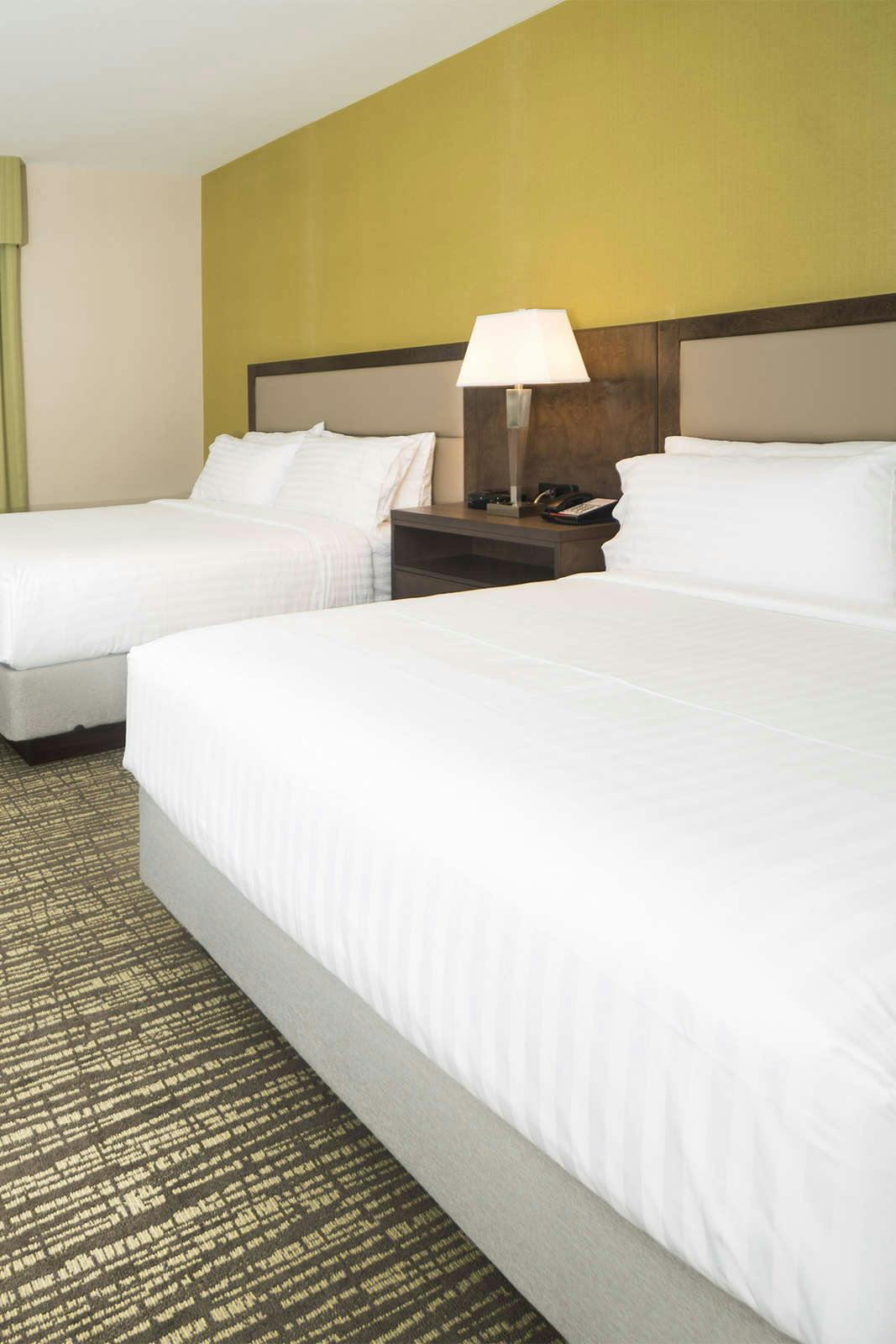 Hotel Candlewood Suites West Edmonton - Mall Area photo 4