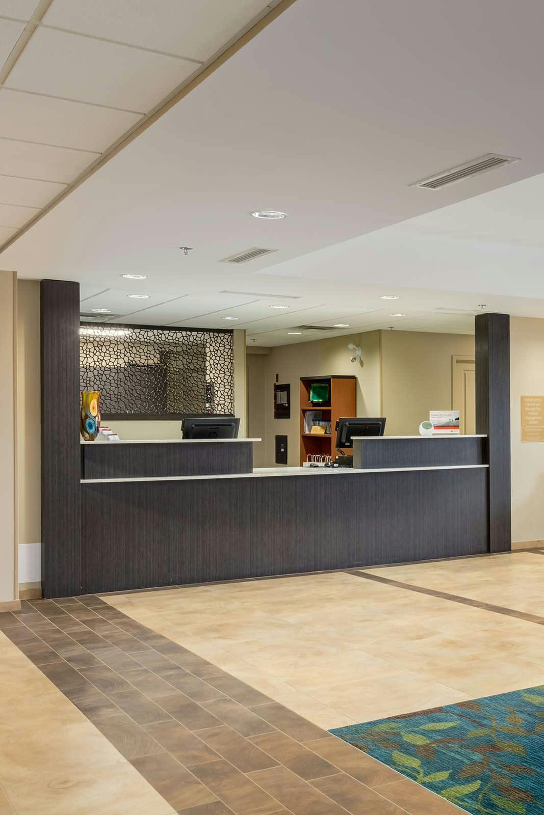 Hotel Holiday Inn & Suites Calgary Airport North photo 5