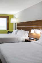 Hotel Holiday Inn Express Visalia photo 2