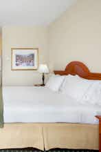 Hotel Holiday Inn Express Windsor Sonoma Wine Country photo 2