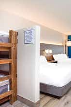 Hotel Holiday Inn Express & Suites Panama City Beach Beachfront photo 4