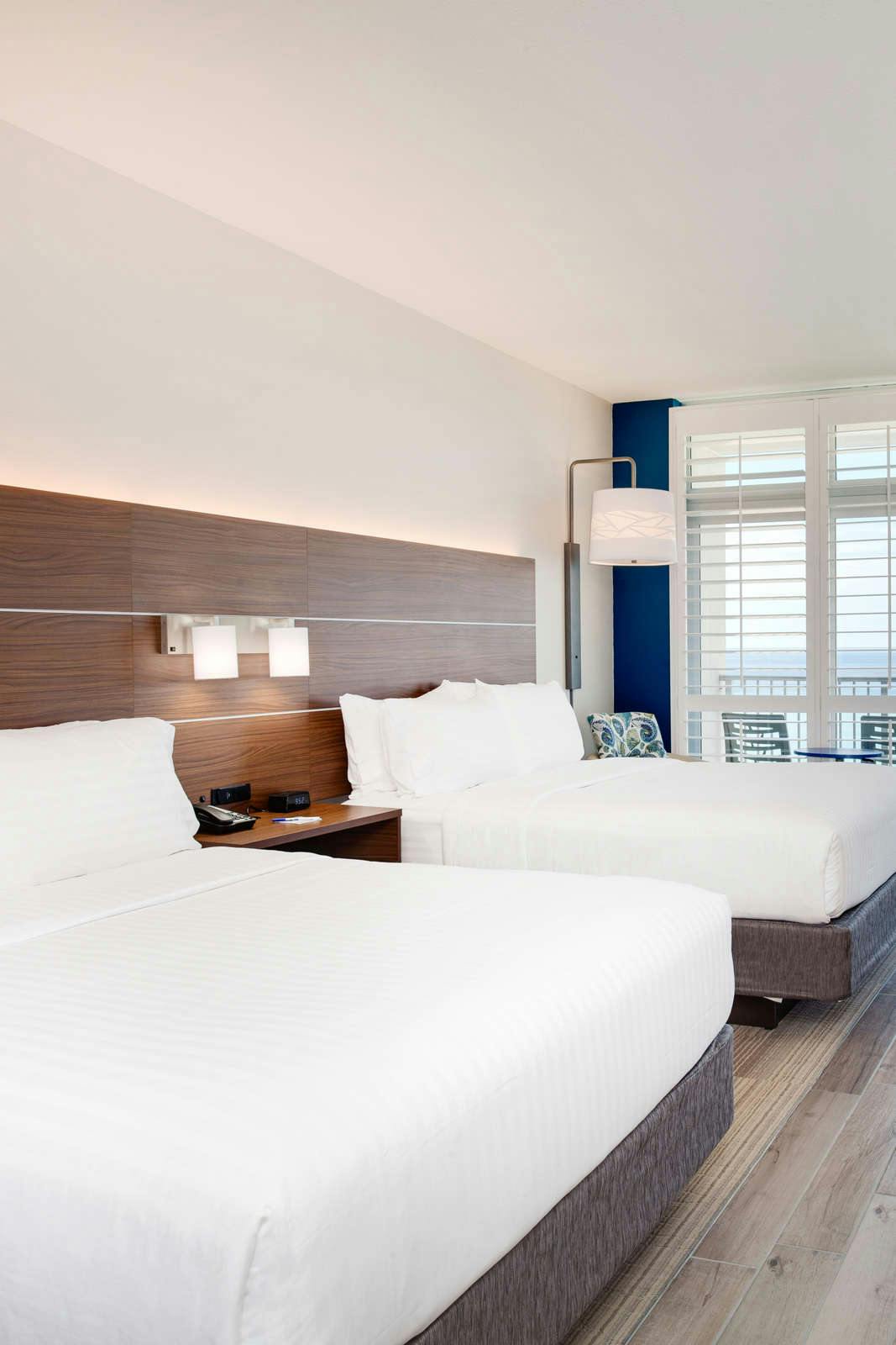 Hotel Holiday Inn Express & Suites Panama City Beach Beachfront photo 5