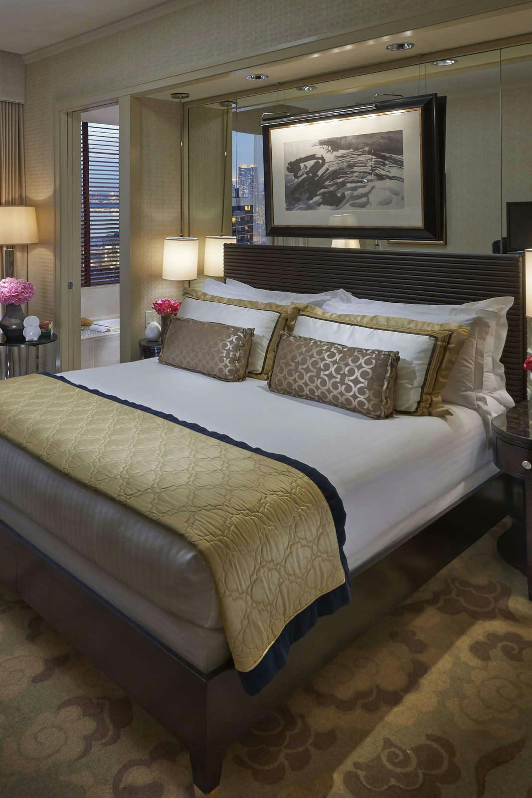 Hotel Mandarin Oriental New York photo 1