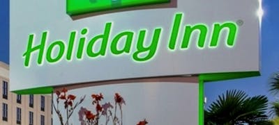 Holiday Inn Windsor Wine Country
