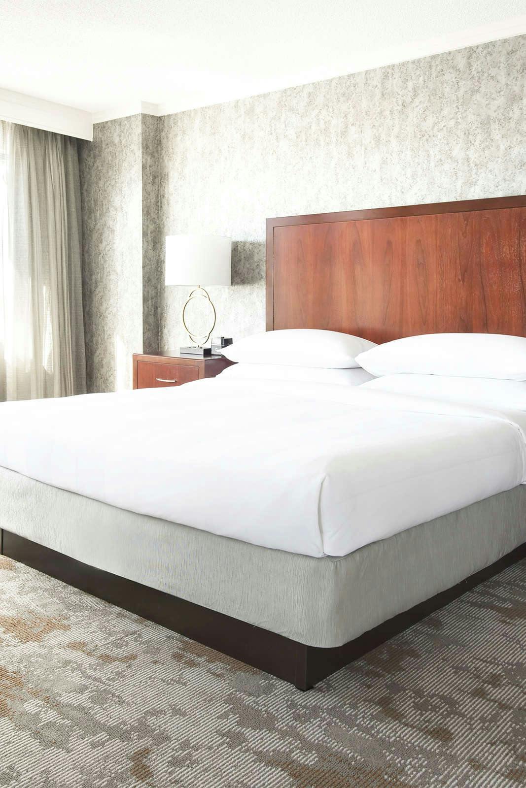 Hotel Embassy Suites by Hilton Bethesda Washington DC photo 2