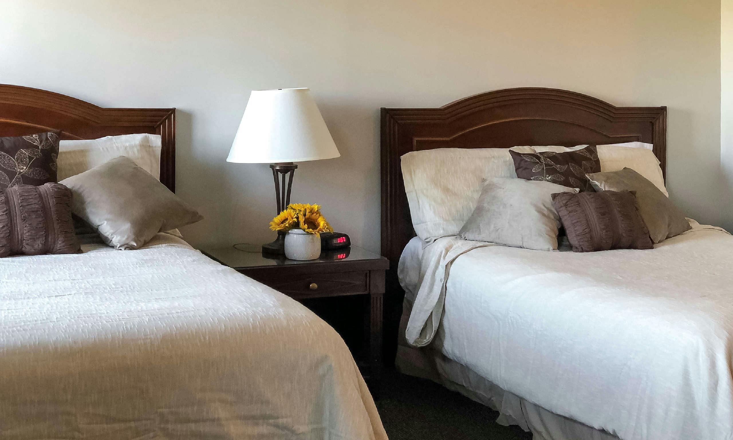 Brinton Hotel & Suites