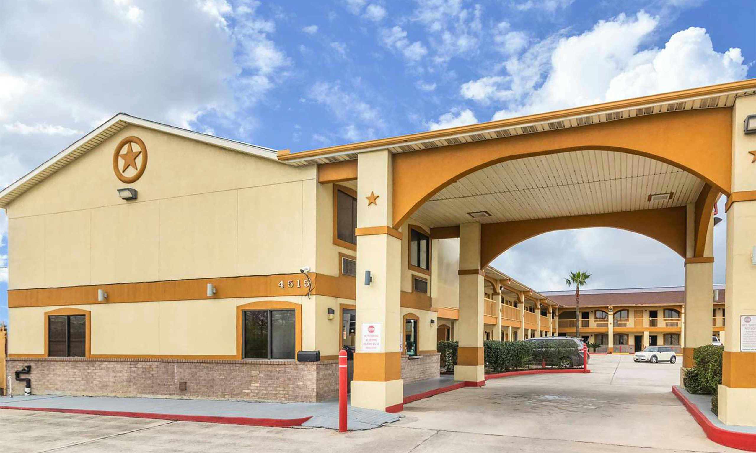 Americas Best Value Inn Houston at I-45 & Loop 610
