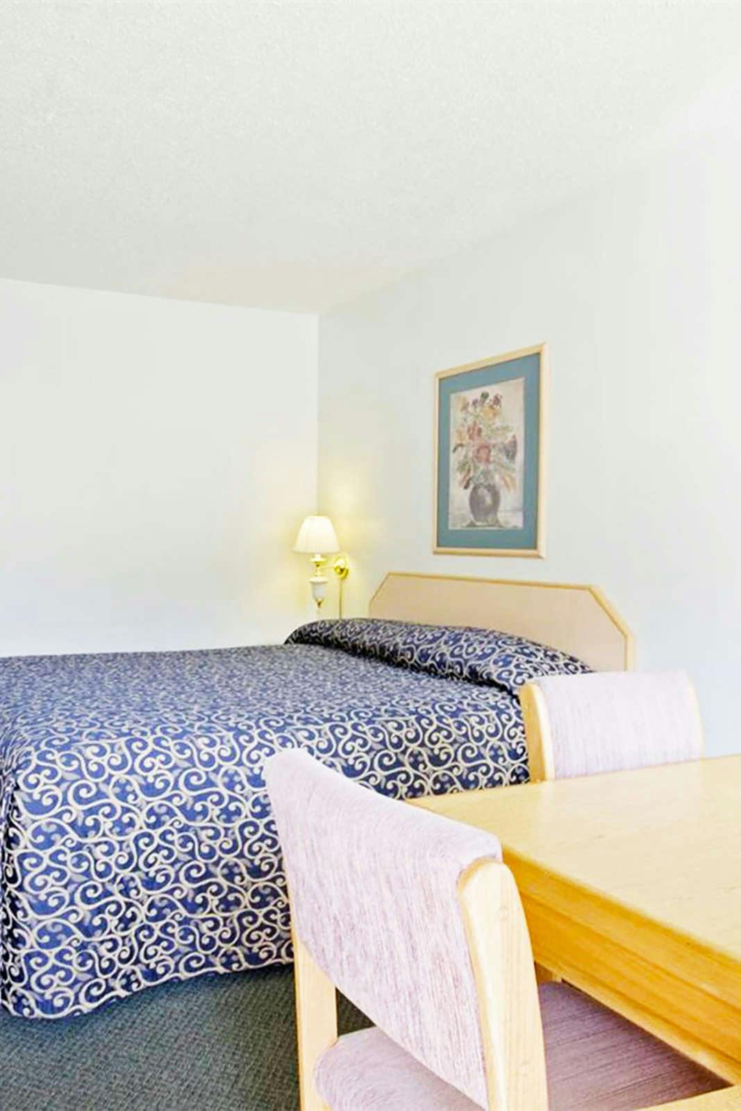 Hotel Canadas Best Value Desert Inn & Suites Cache Creek photo 1