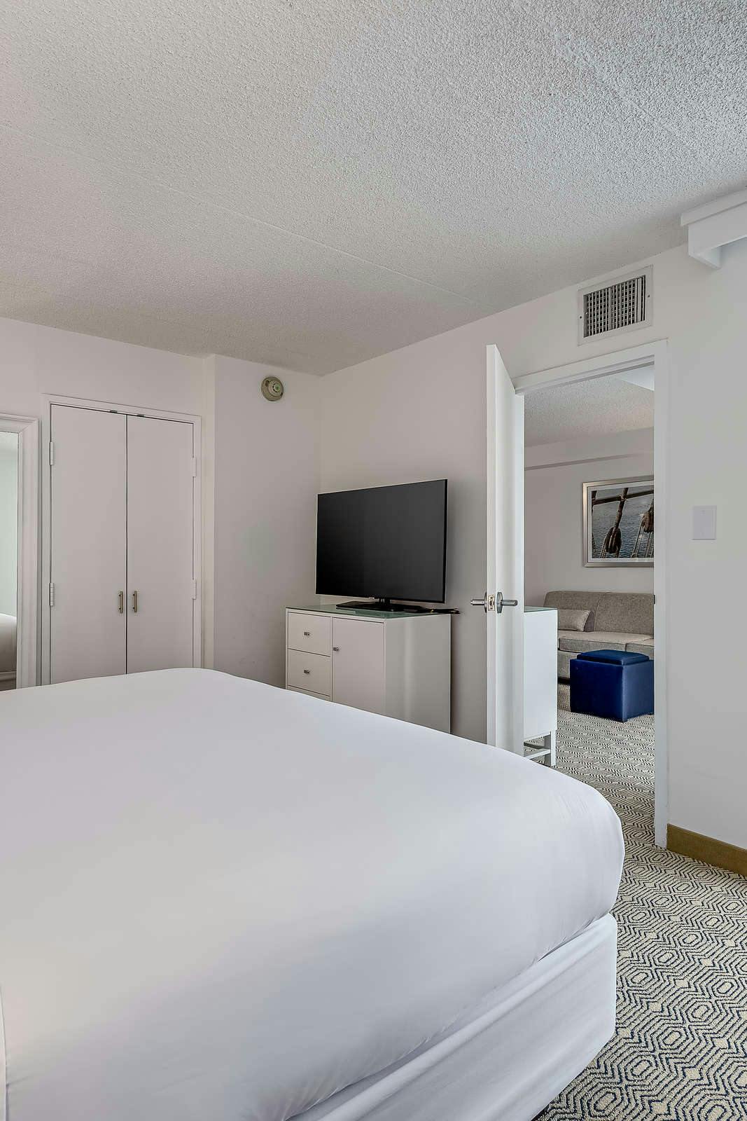 Hotel ICONA Diamond Beach – An All Suite Hotel photo 3