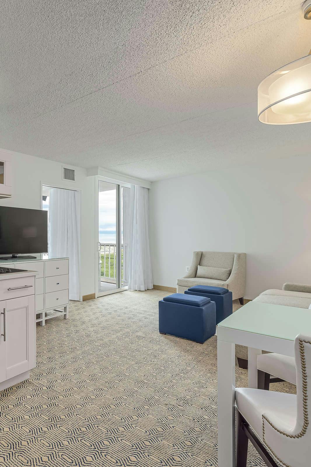 Hotel ICONA Diamond Beach – An All Suite Hotel photo 2