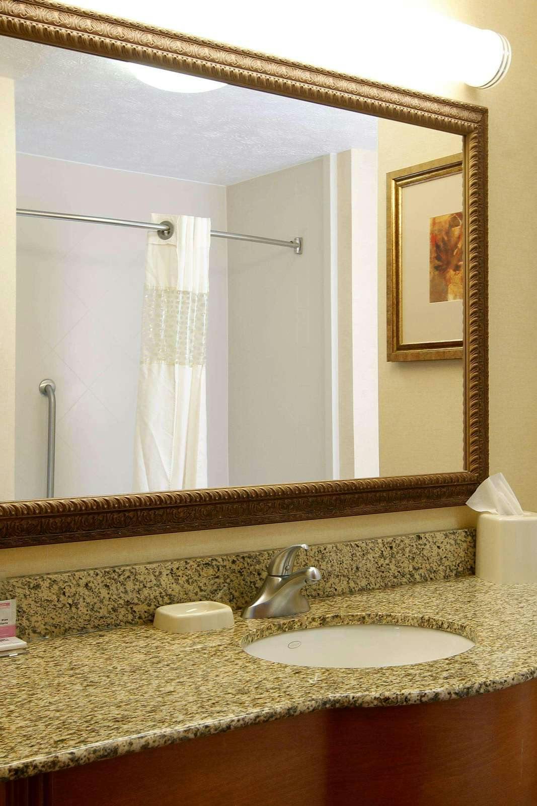 Hotel Hampton Inn Waterloo Cedar Valley photo 3
