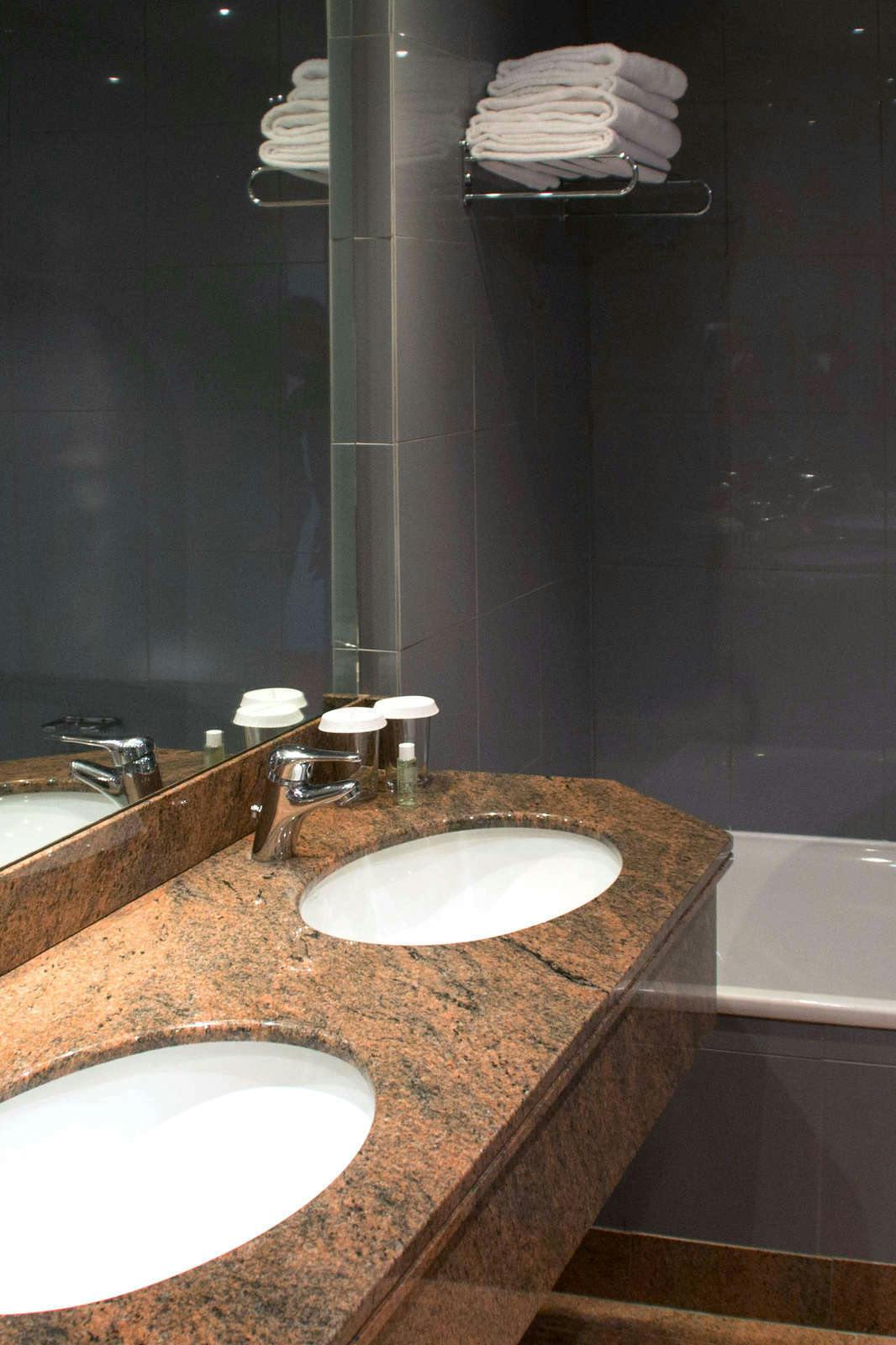 Hotel Crowne Plaza Milan Linate photo 3