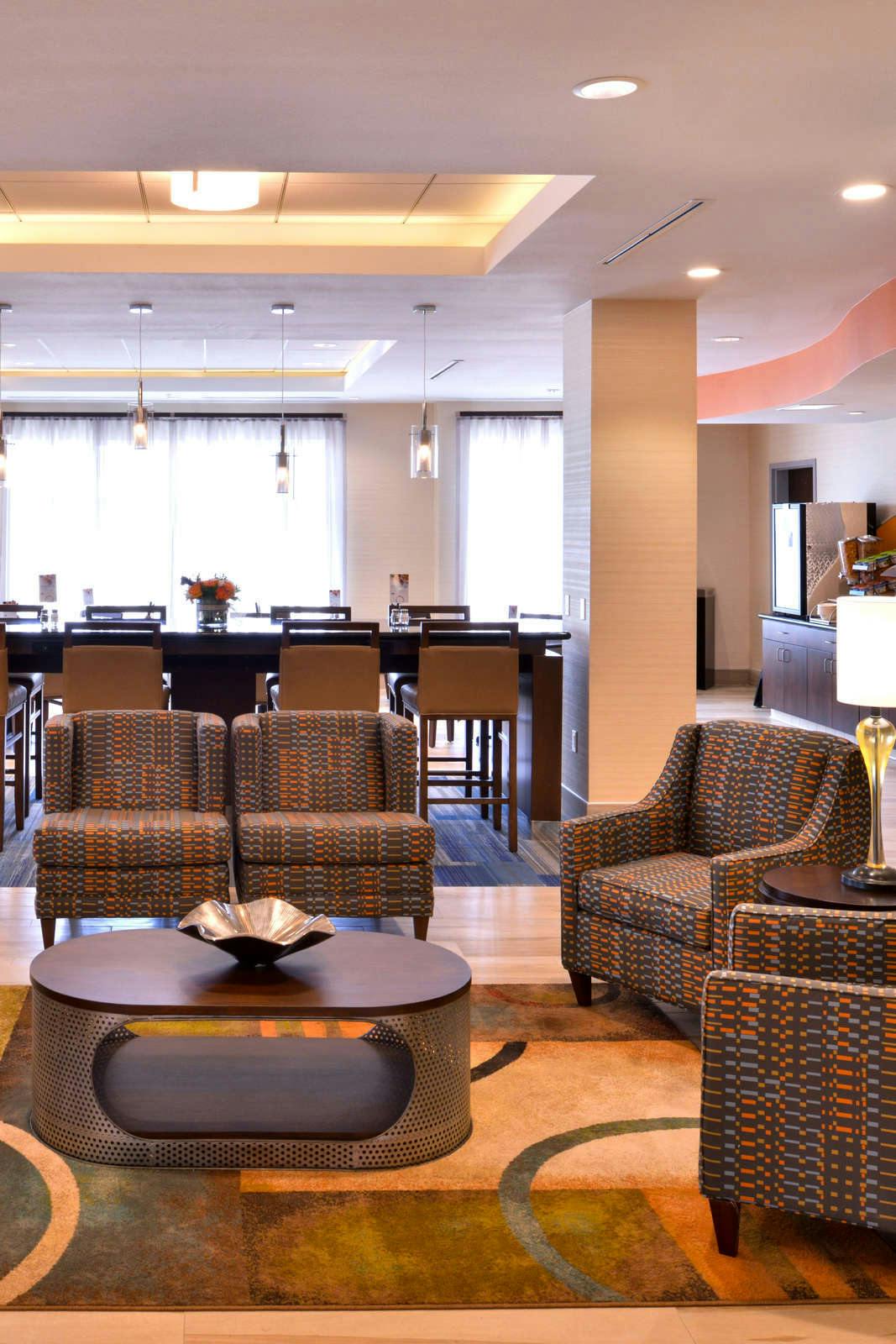 Hotel Holiday Inn Express & Suites Loma Linda San Bernardino S photo 1