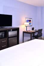 Hotel Holiday Inn Express & Suites Loma Linda San Bernardino S photo 3