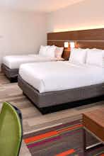 Hotel Holiday Inn Express & Suites St. Petersburg Madeira Beach photo 5