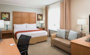 Holiday Inn Express & Suites Santa Clara Silicon Valley