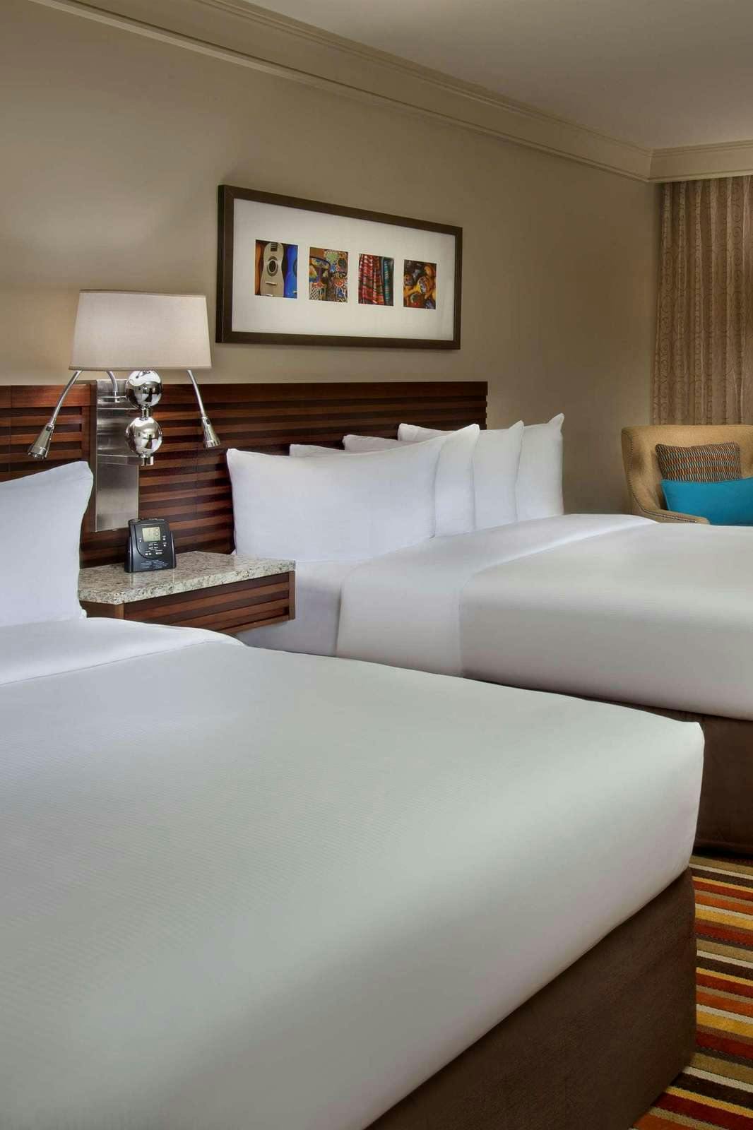 Hotel Hilton Palacio Del Rio photo 2