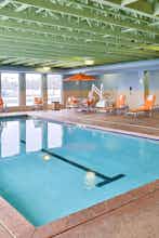 Hotel Holiday Inn Express Rochester - University Area photo 1