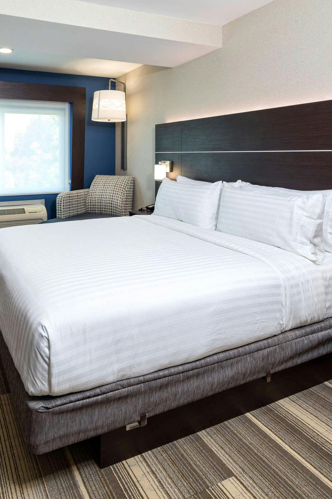 Hotel Holiday Inn Express Sunnyvale Silicon Valley photo 1