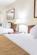 Hotel Quality Inn Trussville I-59 exit 141 photo 1