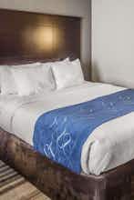 Hotel Comfort Suites Hudson I-94 Hudson WI photo 1