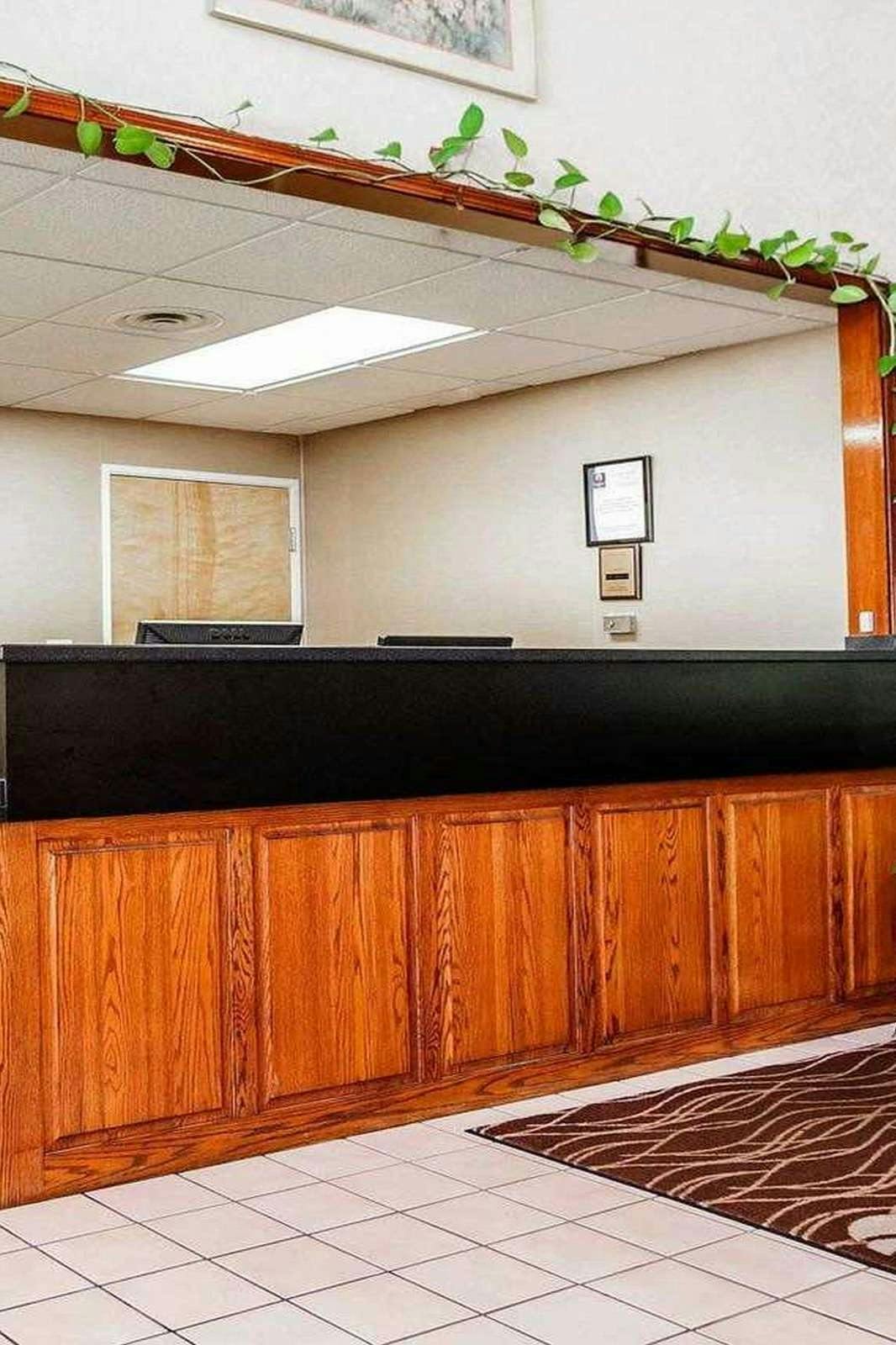 Hotel Quality Inn Kingdom City MO photo 3