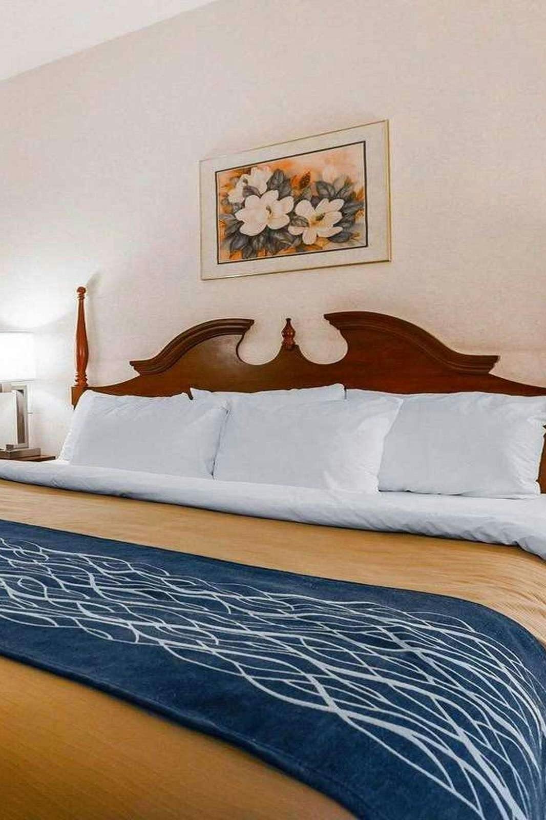 Hotel Quality Inn Kingdom City MO photo 1