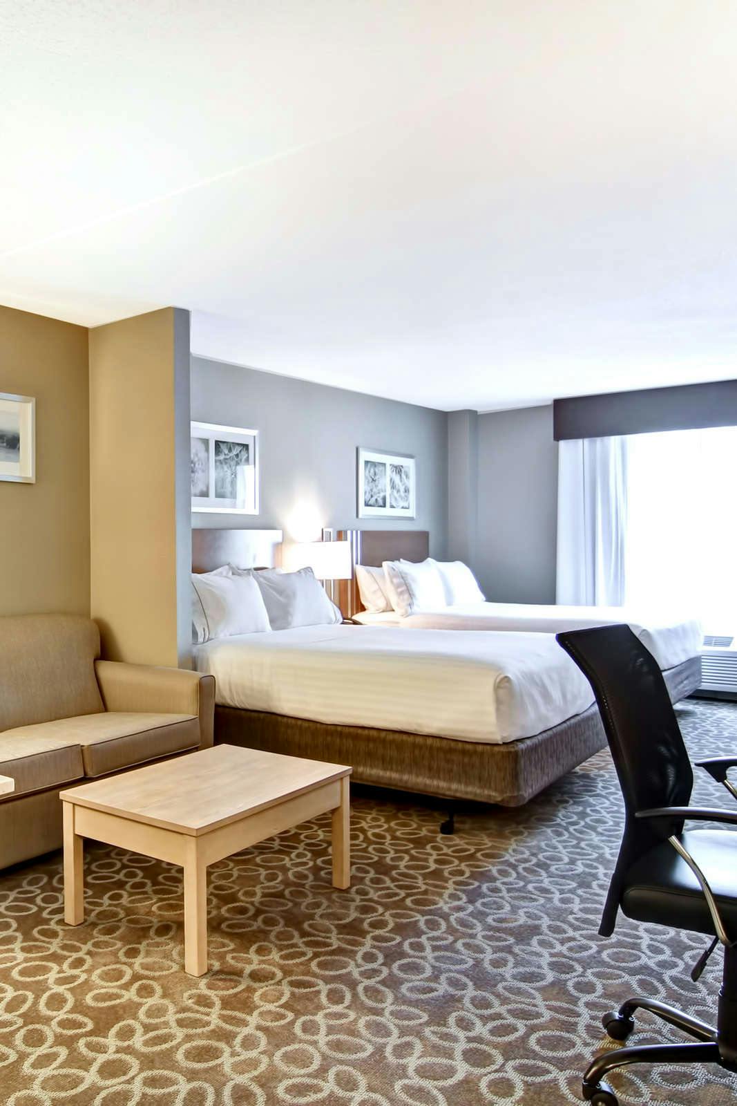 Hotel Holiday Inn Express & Suites Oshawa Downtown - Toronto Area photo 5