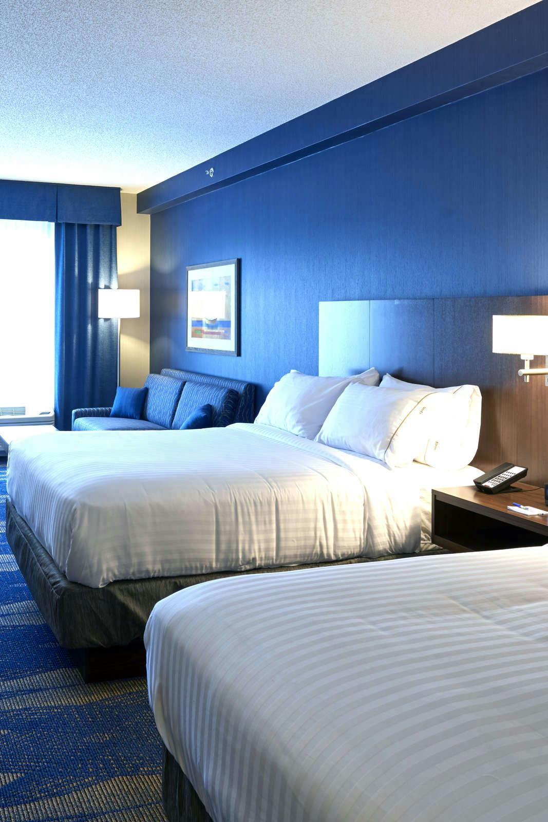 Hotel Holiday Inn Express & Suites St John's Airport photo 3