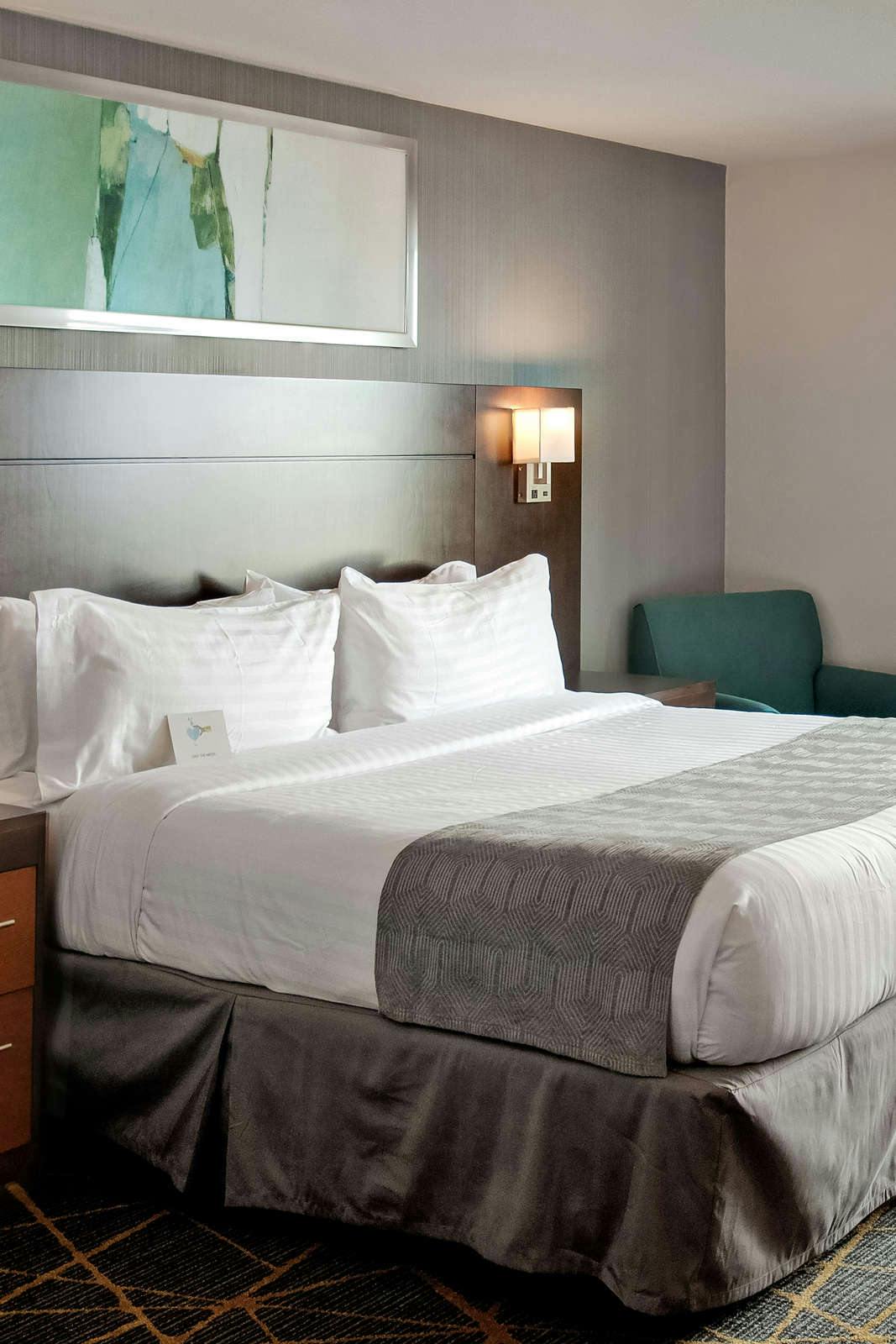 Hotel Holiday Inn Victorville photo 3