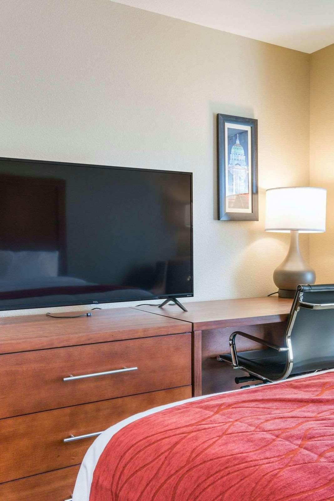 Hotel Comfort Inn & Suites Harrisburg - Hershey West photo 5