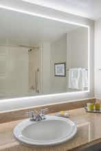 Hotel Hilton Vancouver Metrotown photo 4