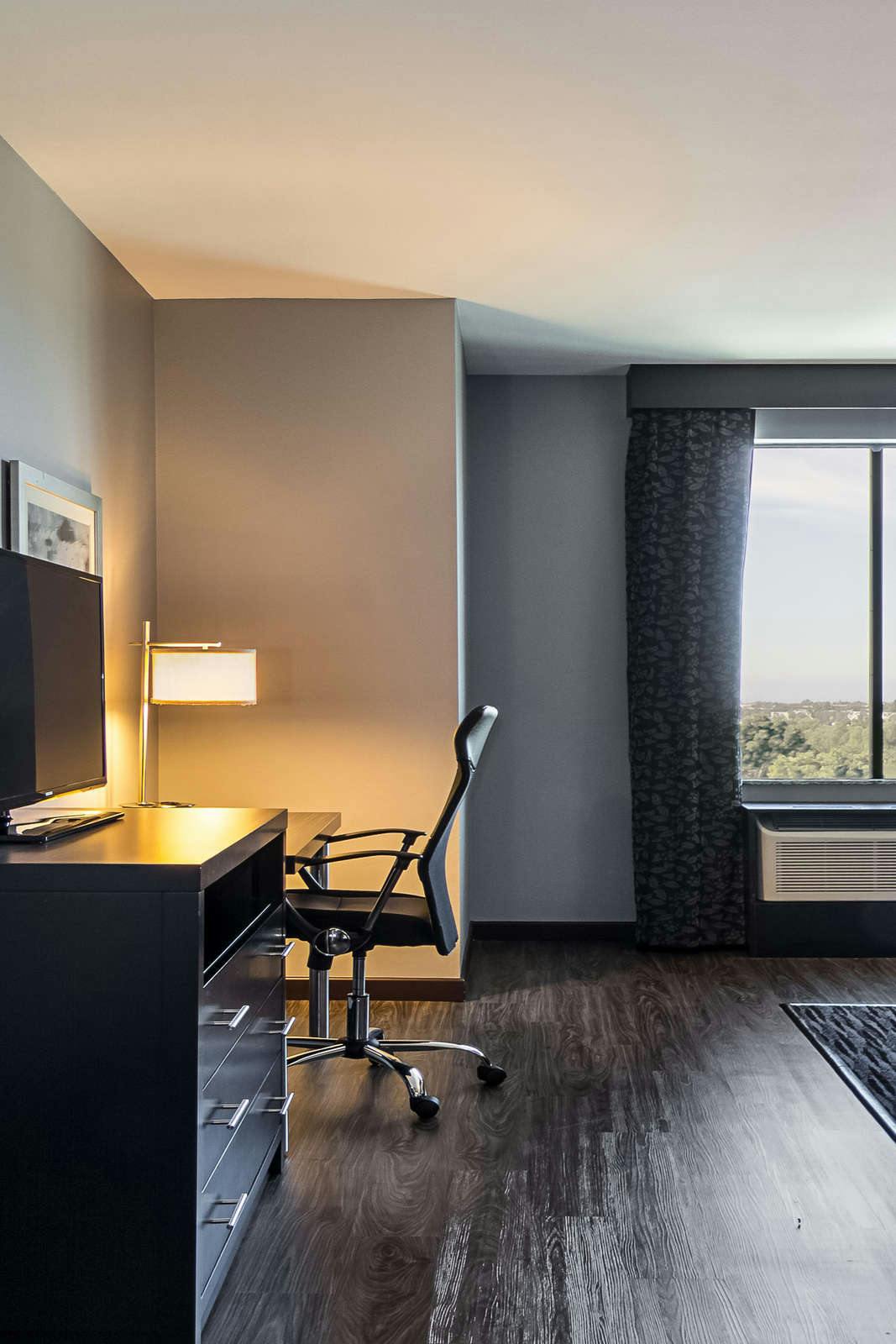 Hotel Holiday Inn & Suites Silicon Valley Milpitas photo 3