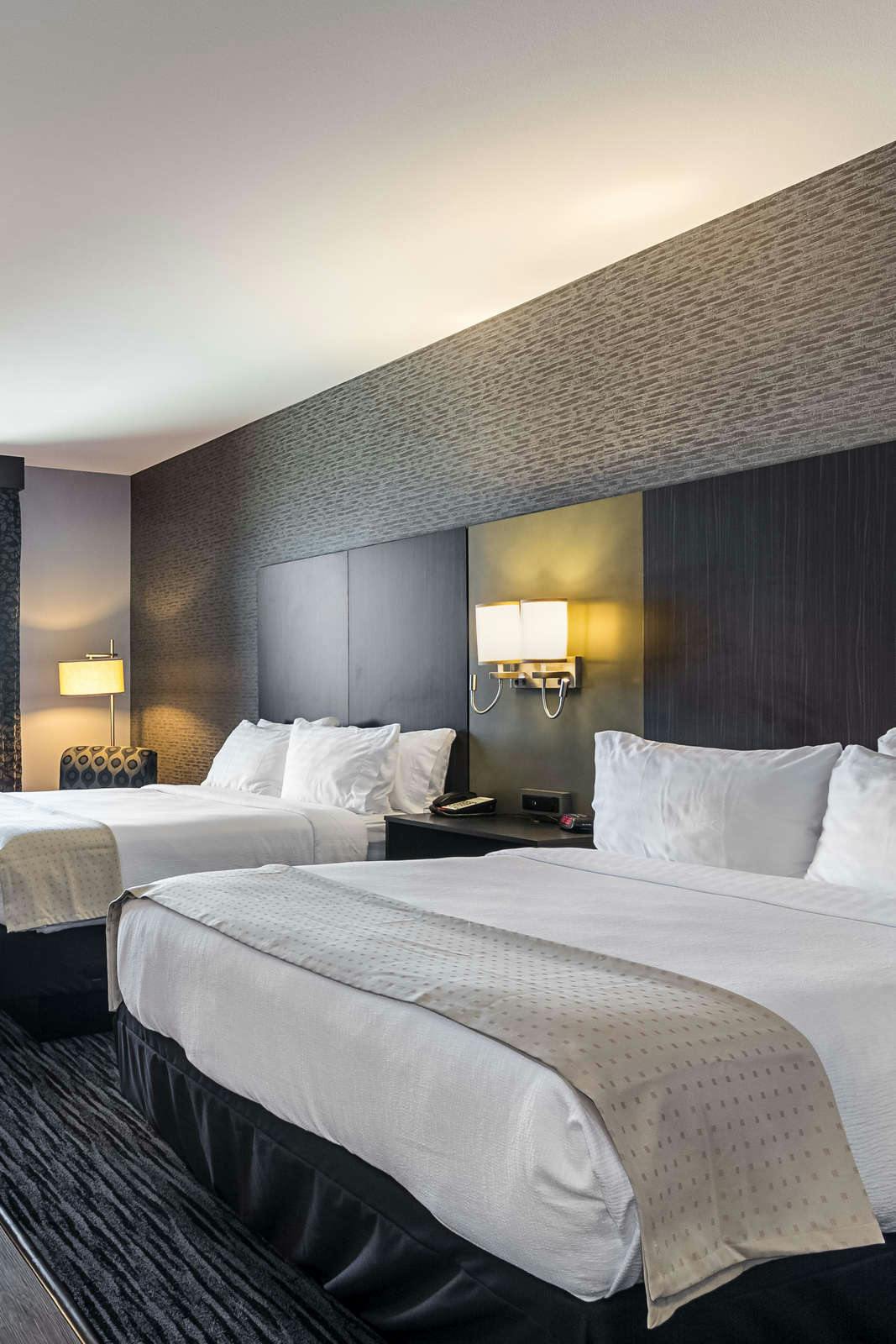 Hotel Holiday Inn & Suites Silicon Valley Milpitas photo 2