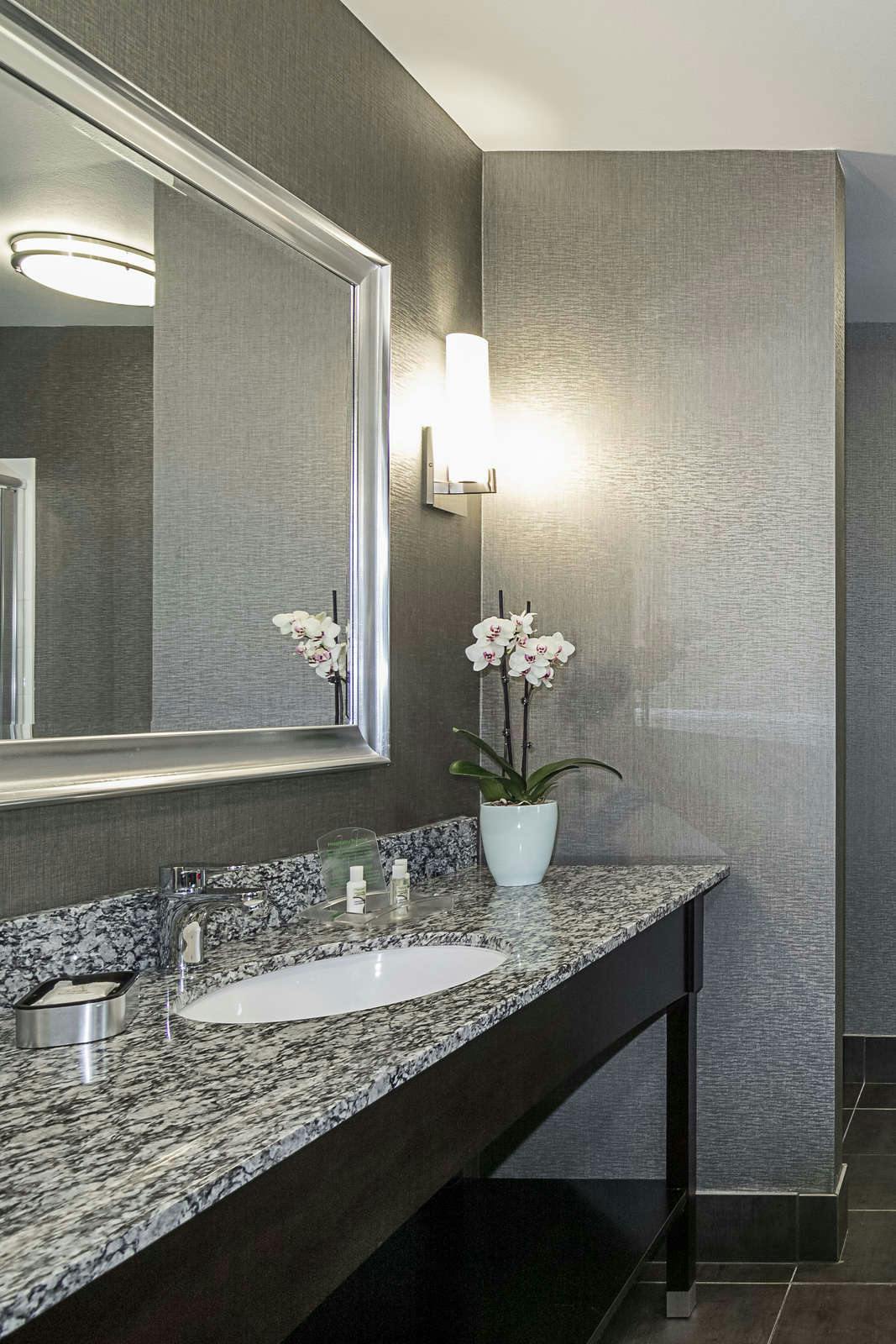 Hotel Holiday Inn & Suites Silicon Valley Milpitas photo 4