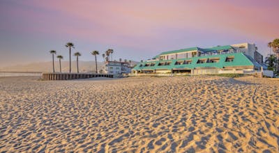 SeaVenture Beach Hotel