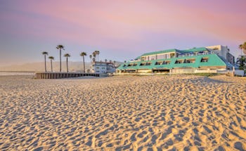 SeaVenture Beach Hotel