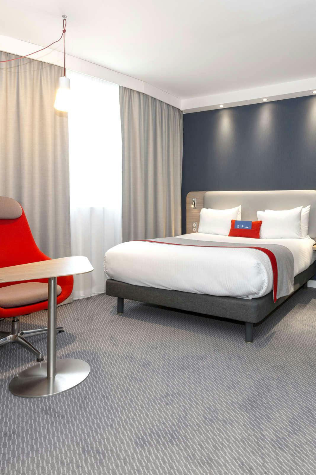 Hotel Holiday Inn Express Paris - Velizy photo 2